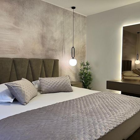 Apartmani Ivelić Supetar Zewnętrze zdjęcie