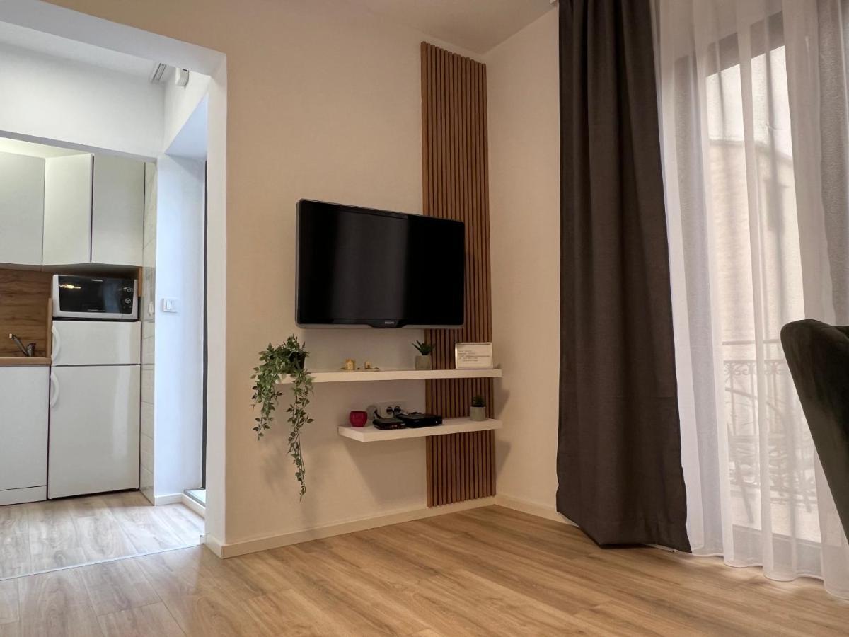 Apartmani Ivelić Supetar Zewnętrze zdjęcie