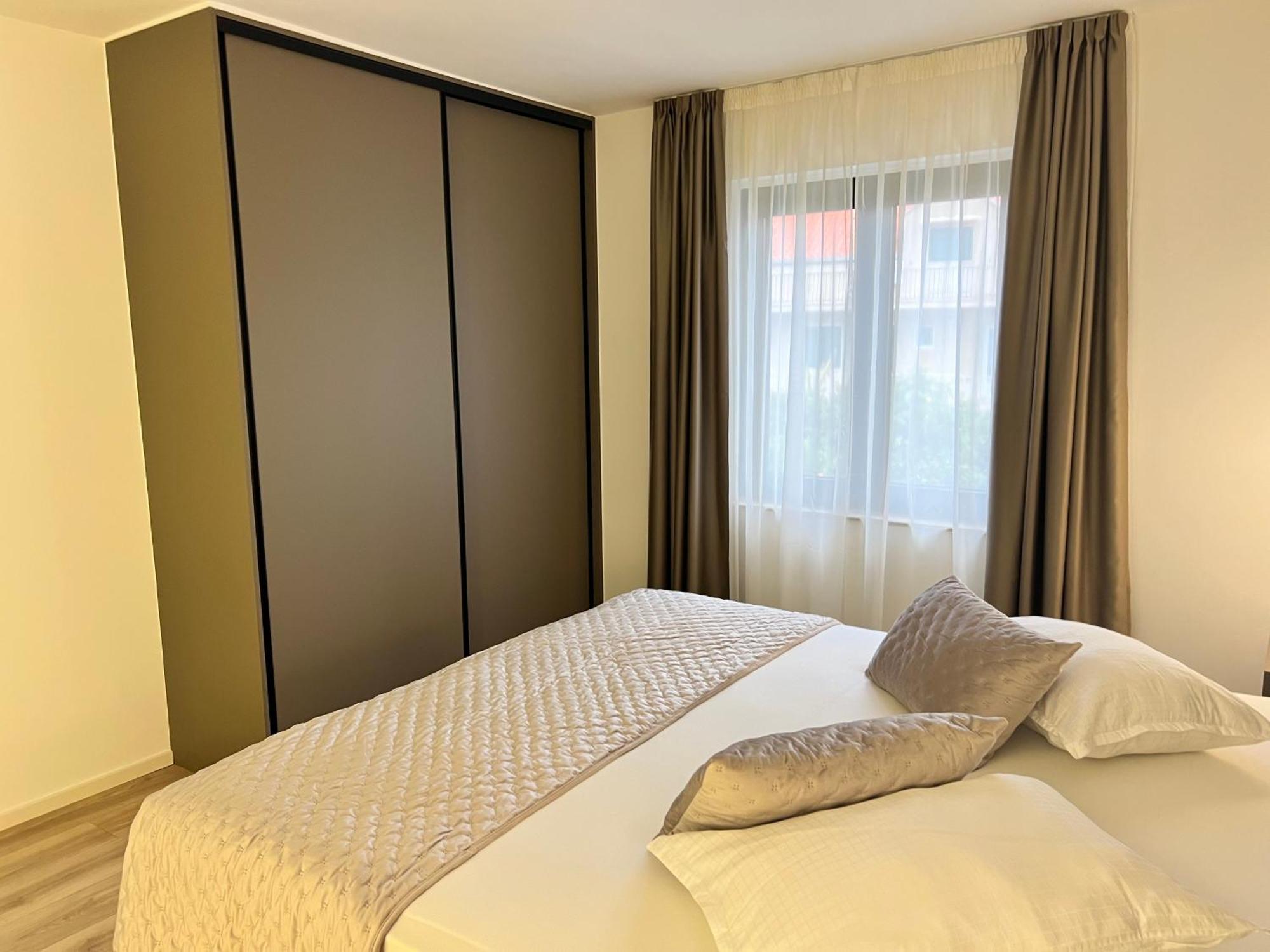 Apartmani Ivelić Supetar Zewnętrze zdjęcie