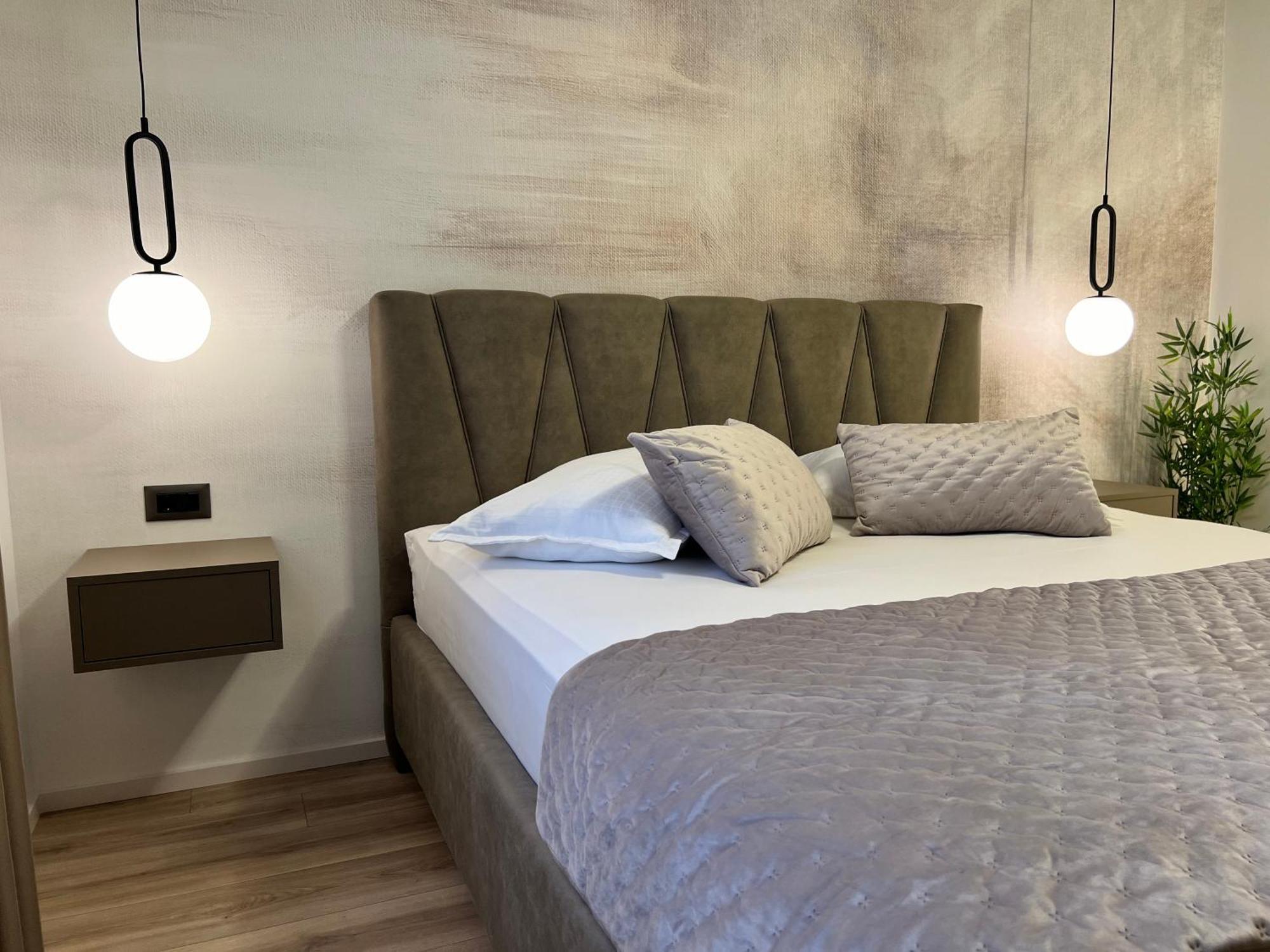Apartmani Ivelić Supetar Zewnętrze zdjęcie