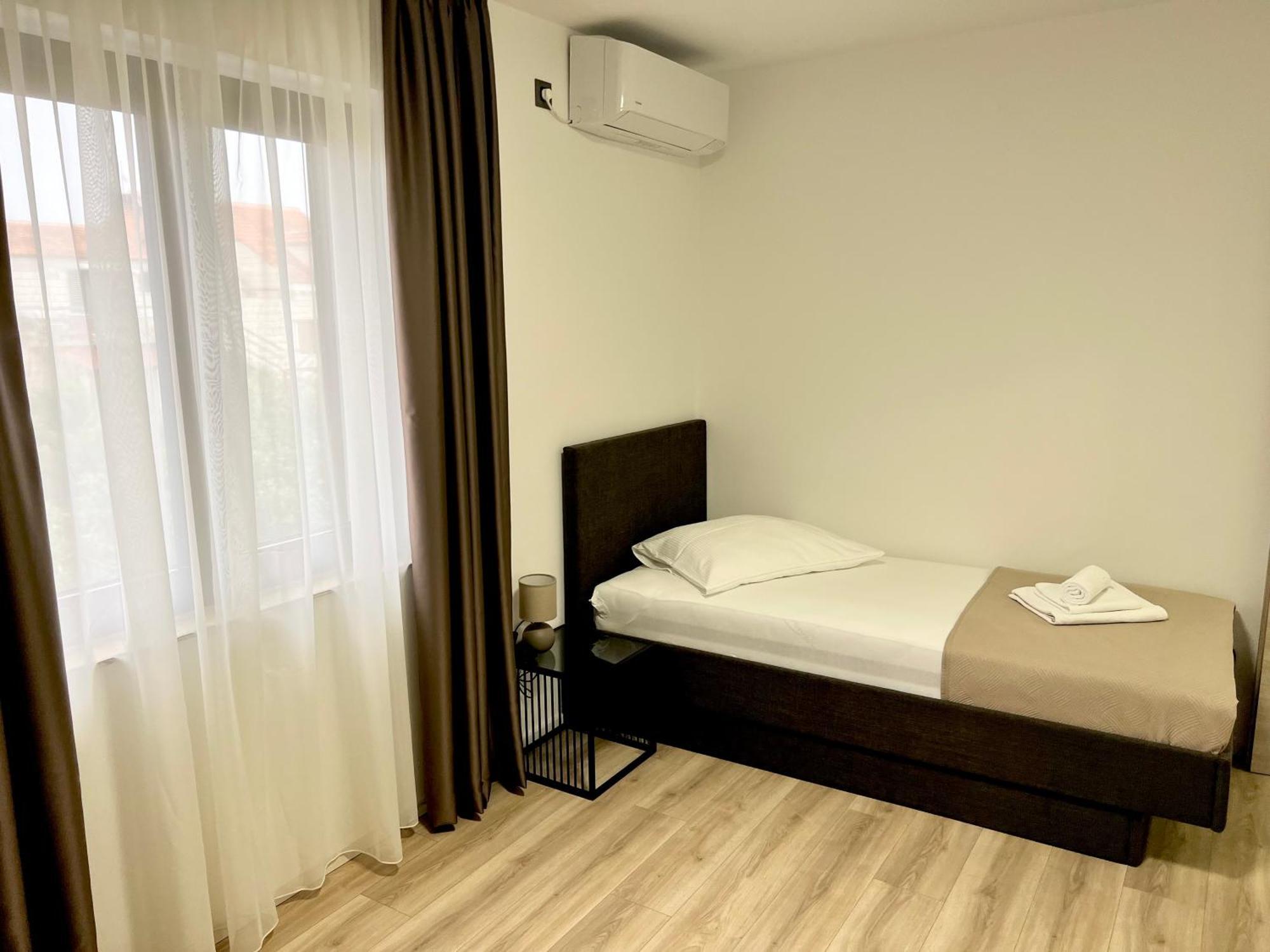 Apartmani Ivelić Supetar Zewnętrze zdjęcie